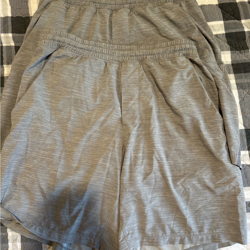 Lululemon Men's Grey athletic shorts M 6-inch LOT OF 2